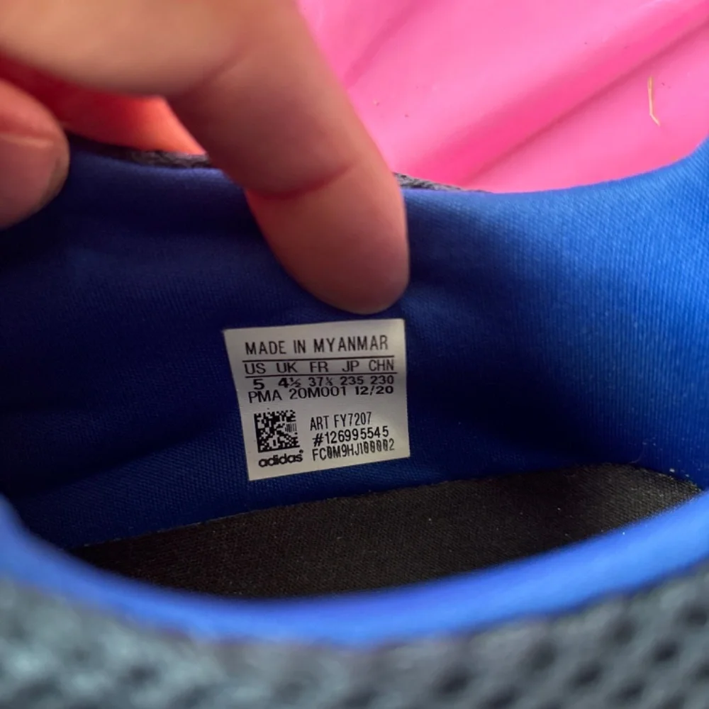 Adidas running shoes - Picture 4 of 4